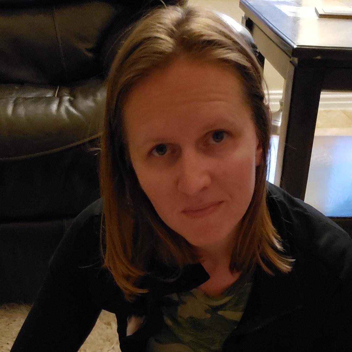 Kelly Hanson